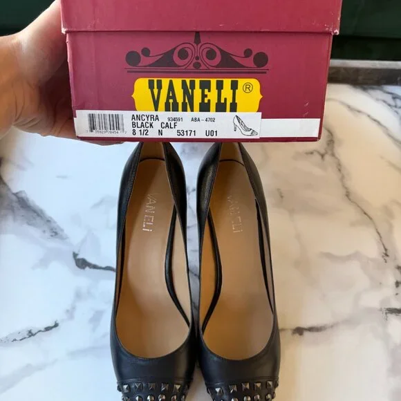 NEW Vaneli Ancyra Black Leather Studded Pumps Size 8.5 - Picture 7 of 7